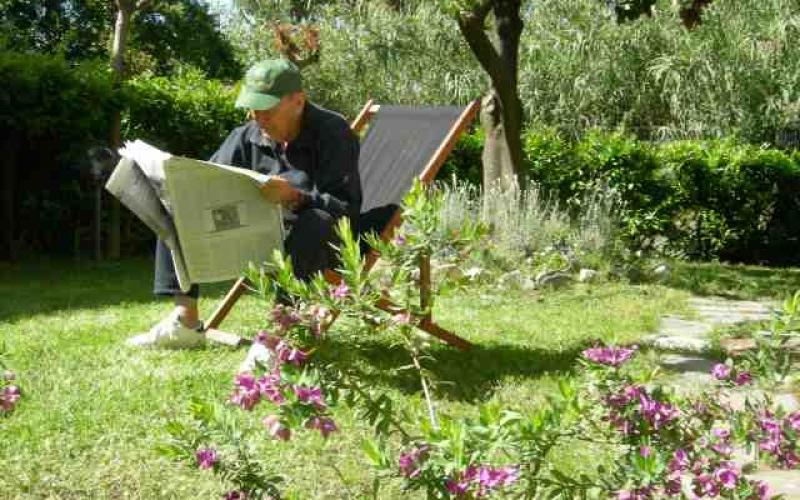 Fiumaretta apartment, garden